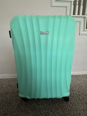 American Green Travel Mint Hard-Shell Spinner Luggage